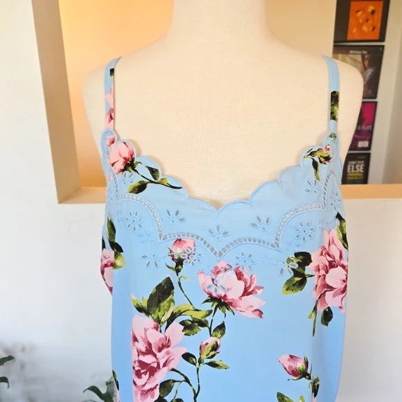 🏷️TORRID Sophie Georgette Embroidered Cami Garden Blooms Size 2X - Picture 6 of 9